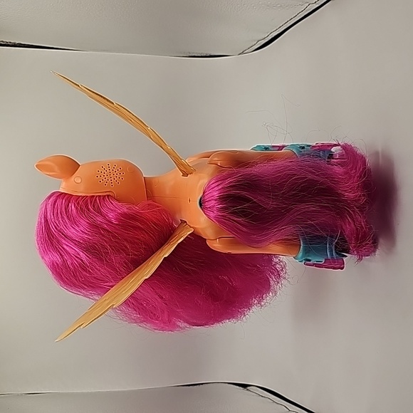 My Little Pony: A New Generation Sing 'N Skate Sunny Starscout Toy - No Mic - Picture 5 of 6